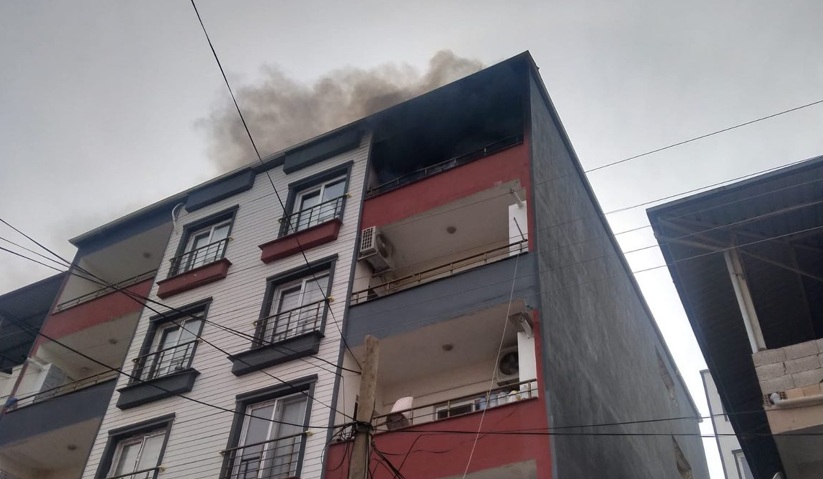 Apartman dairesinde yangın çıktı