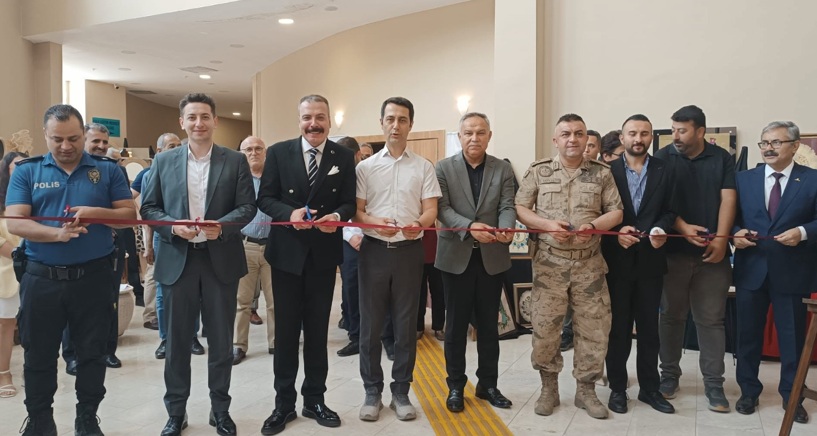 Erzin Halk Eğitim Merkezi’nden Yıl Sonu Sergisi haber fotoğrafı