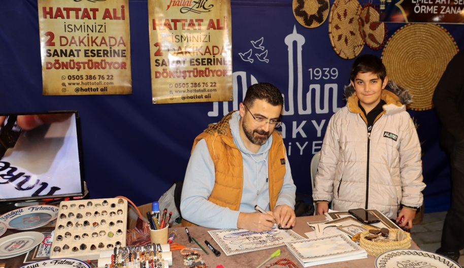 Hat Sanatıyla Maneviyata Dokunan İsim: Ali Taner Dağ