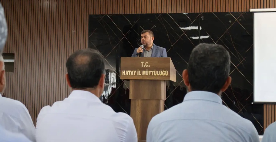 Hatay'da Umre Hizmetleri Masaya Yatırıldı