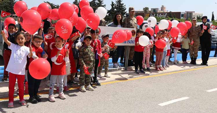 Minikler Jandarma’da Bayramlarını Kutladı