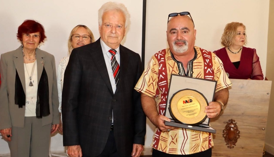 Prof. Dr. Sedat Cereci’ye Akdeniz Sanat Günleri’nde Onur Ödülü haber fotoğrafı